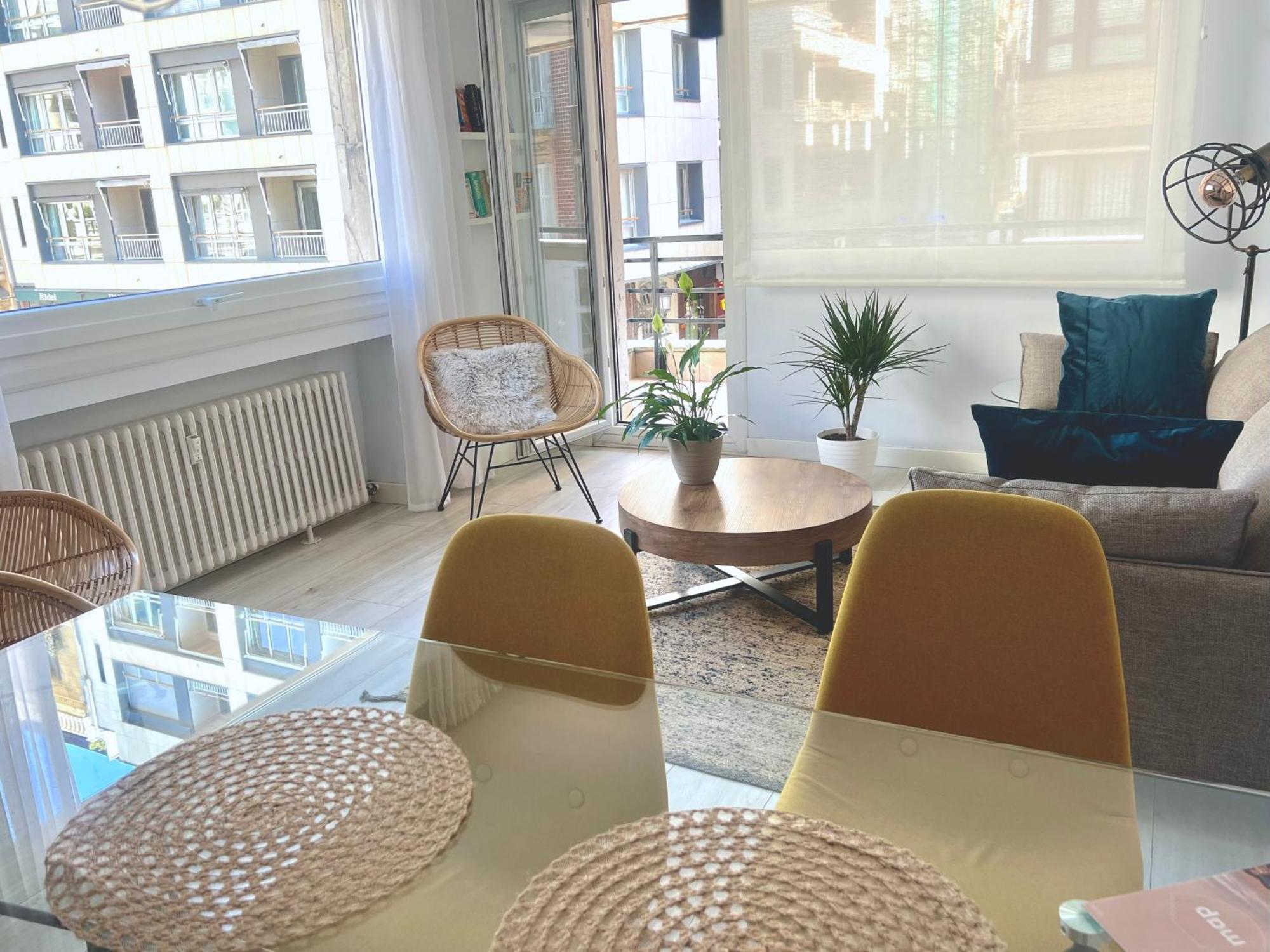New Gorgeous Central Apartment - Beachfront - 3 Bd ซานเซบาสเตียน ภายนอก รูปภาพ